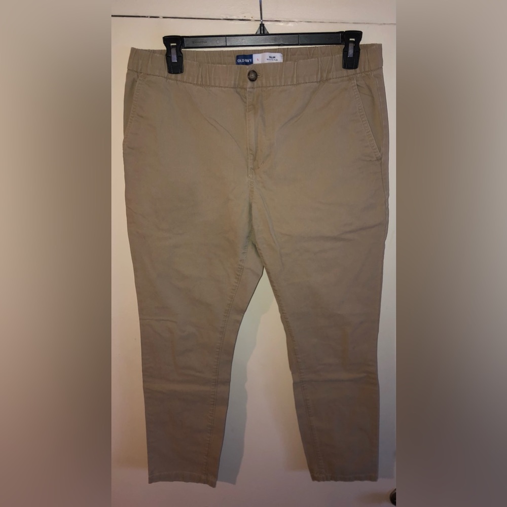 Men’s khakis size L